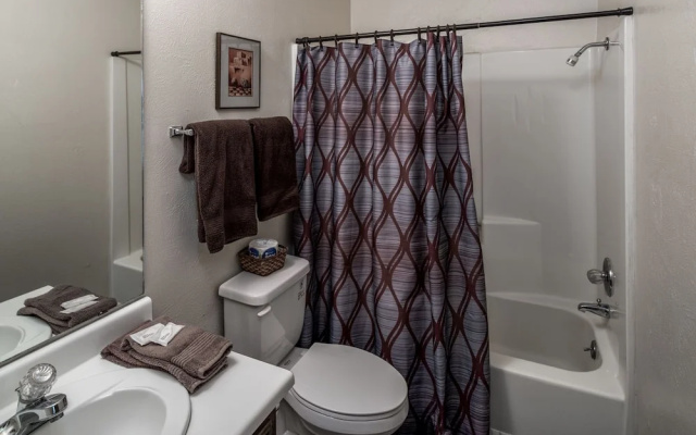 40 Innsbrook - Three Bedroom Townhome