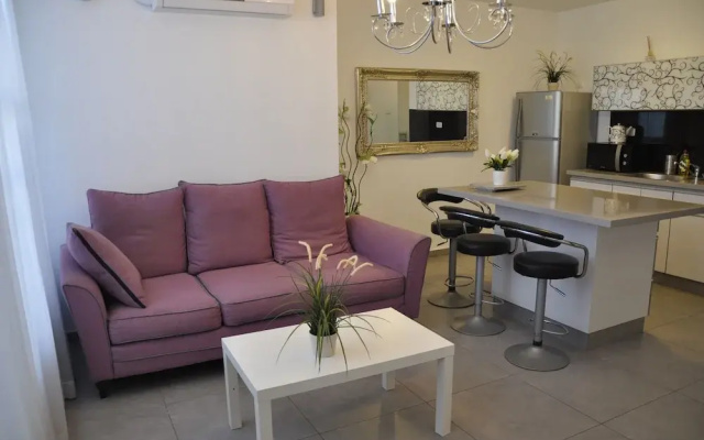 Isra Home Rothschild 8-3 Apartment