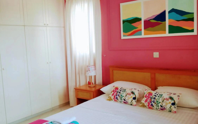 King's Palace Seaview Apartment