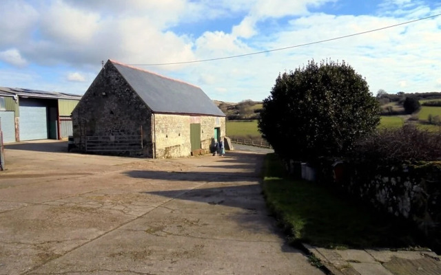 West Rew Farm Cottages