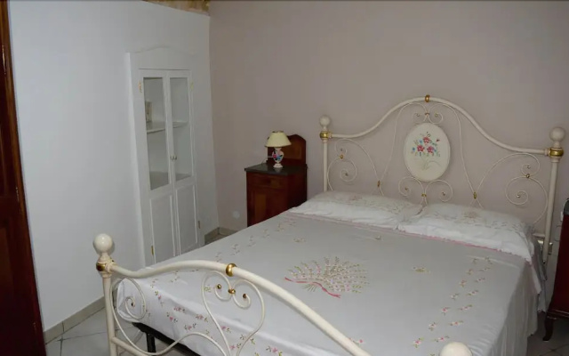 Fiammetta Home Lady