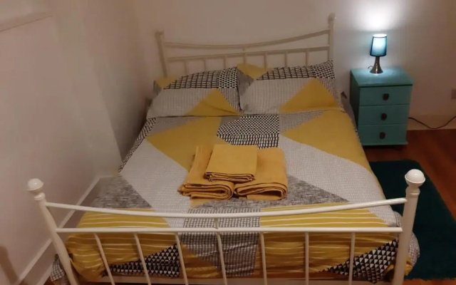 Ground Floor Barmouth Centre Apartment With Garden