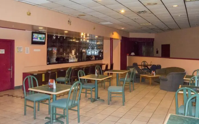 Super 8 Lawton