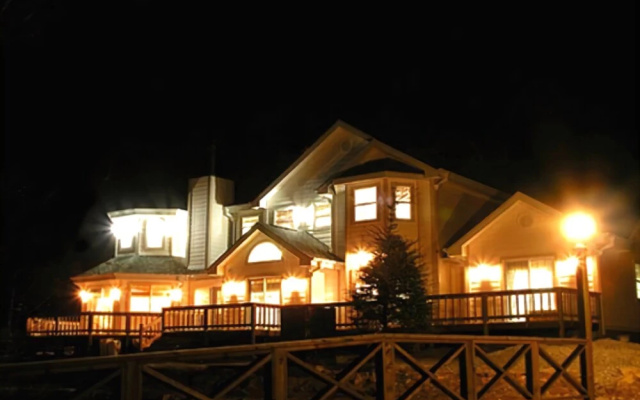 Hoengseong Silver Glowing Ford Pension