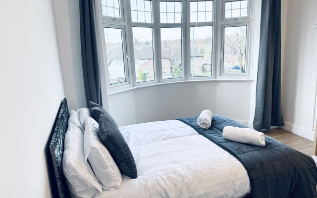 Impeccable 3-bed House in Nottingham Central