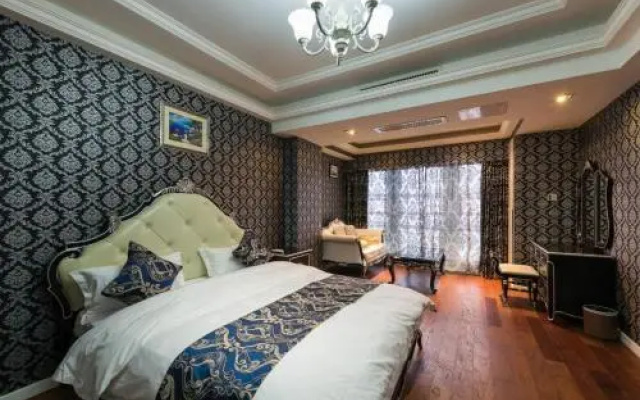 Nomo Apartment Hotel