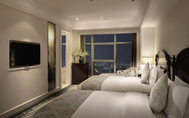 Yinxin Century Hotel