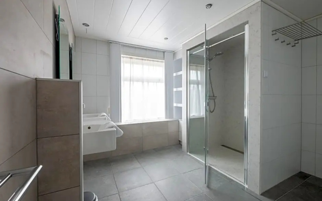 B&B Binisa