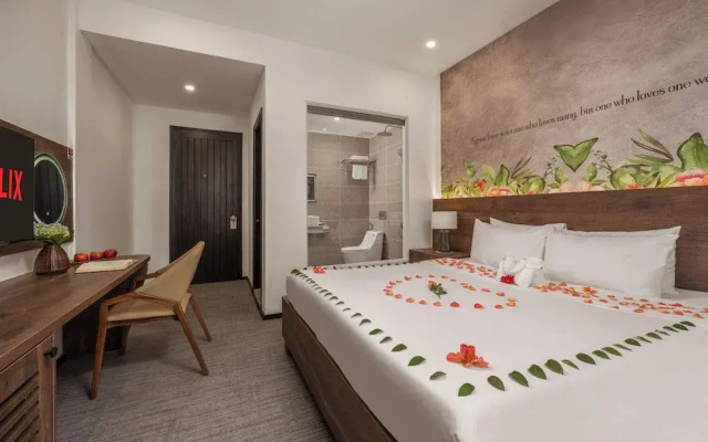Kly Luxury Hotel