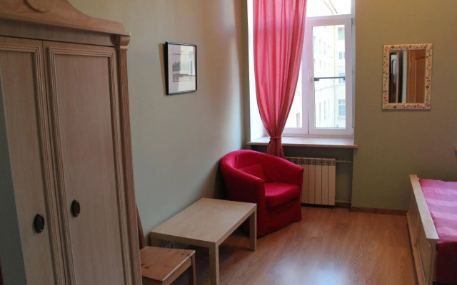 Randhouse Morskaya B&B