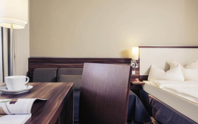Sunday Hotel Saarbruecken Sued Triple Room