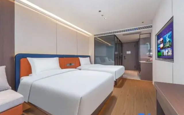 Xingchen Hotel (Yanchi County People's Government Huamachi Ancient City)