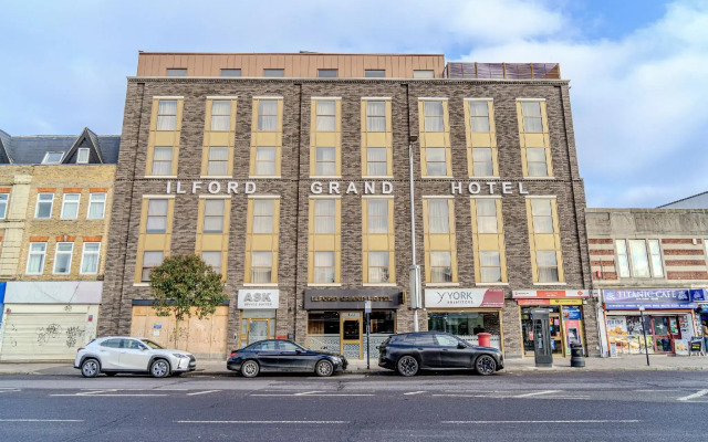 Ilford Grand Hotel