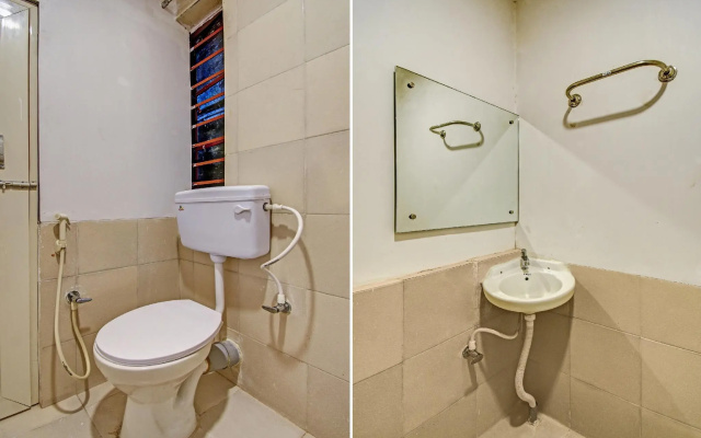 OYO 82483 Luxor Home Stays