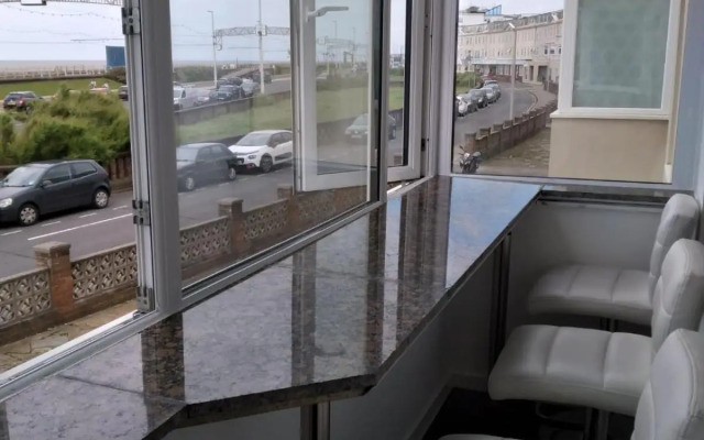 Sea-front Apartment home-from-home
