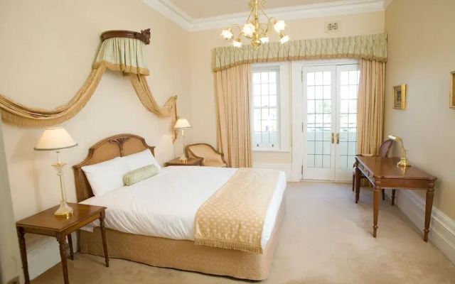 The Carrington Manor