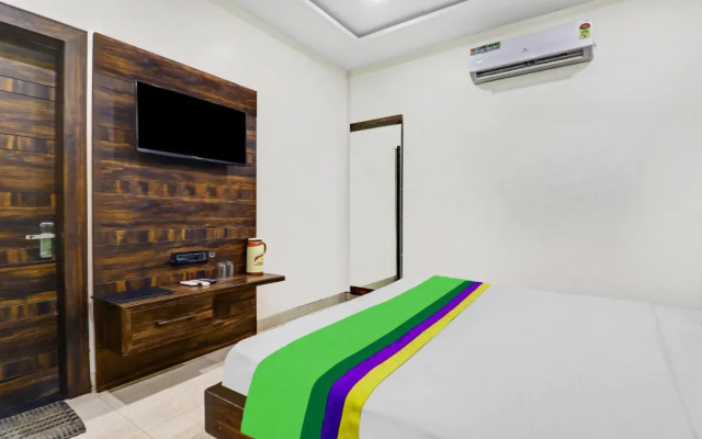 Itsy Hotels Anjali Mahal 500, Mtrs From Mathura Railway Station