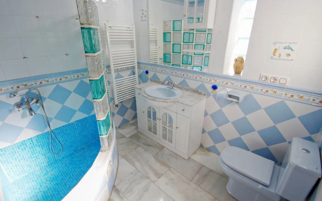 Gema - Pretty Holiday Home in Calpe