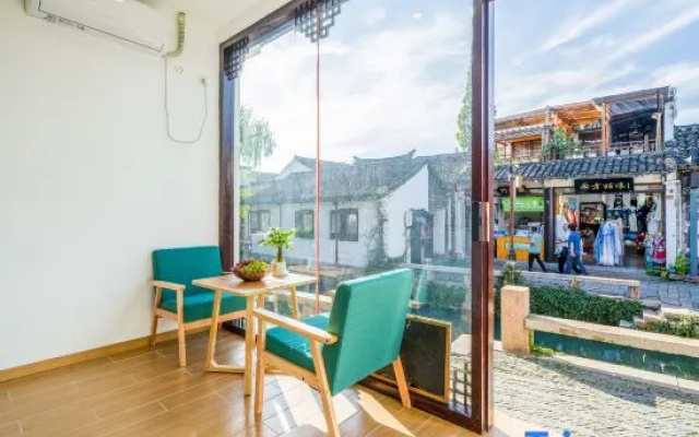 Zhouzhuang Chunfeng Zui Linhe Boutique Homestay