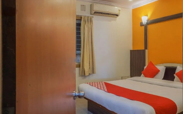 OYO Flagship 24766 Hotel Sonai Palace