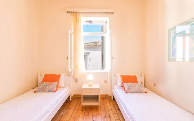 Historic Family Apartment in the Old Town