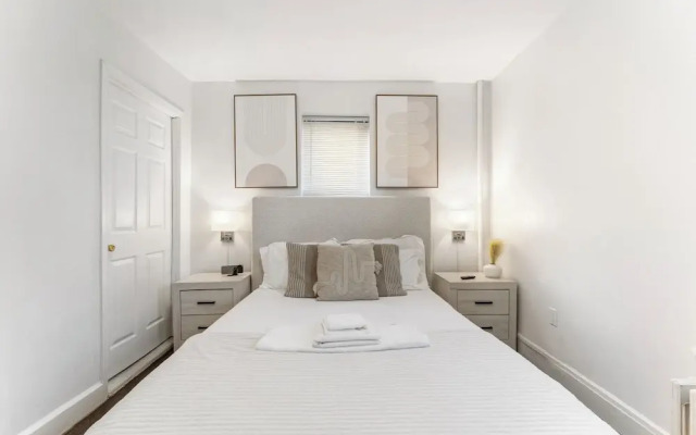 Bay Ridge ApartHotel