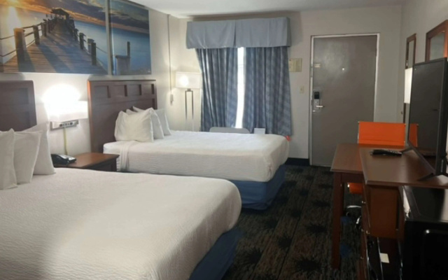 Days Inn by Wyndham Greenville