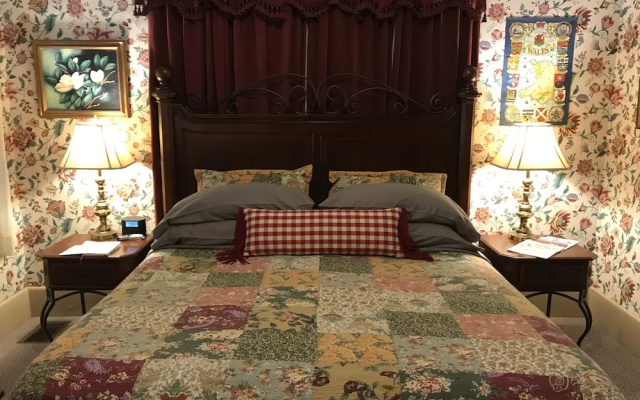 The Lattice Inn