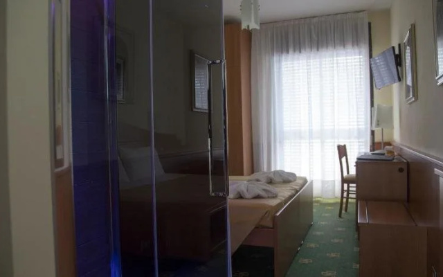 Hotel Leonardo Da Vinci