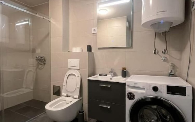 I&I Tesla Apartment's