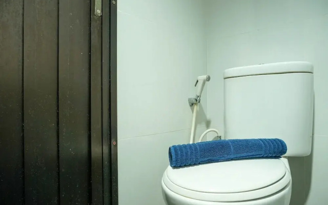 Best Spacious Studio Belmont Residence Puri Apartment