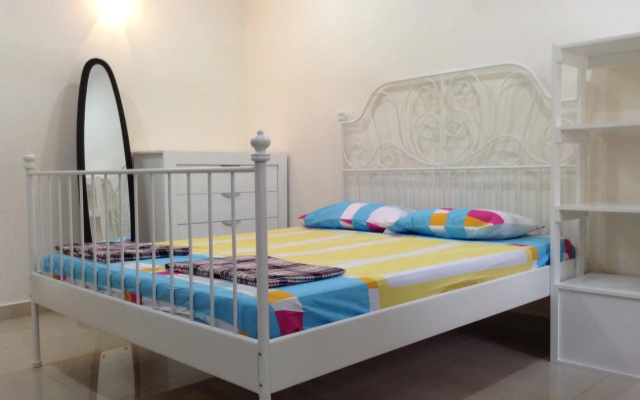 A&F Damansara Homestay