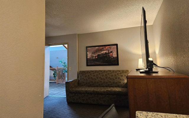 AmericInn by Wyndham Marshall
