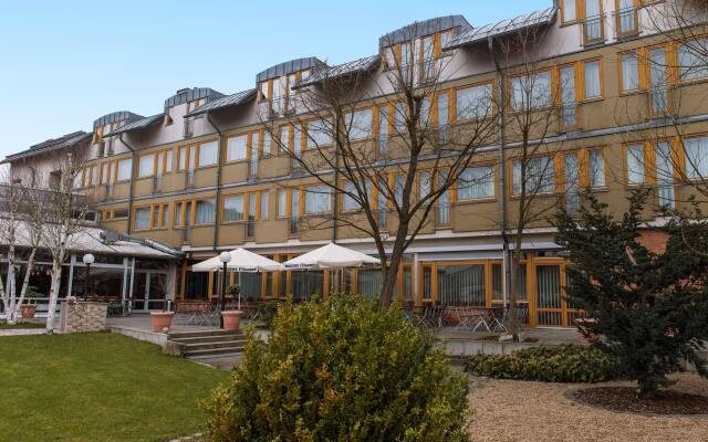 Отель Best Western Hotel Braunschweig Seminarius Германия, Брауншвейг - отзывы, цены и фото номеров - забронировать отель Best Western Hotel Braunschweig Seminarius онлайн вид на фасад