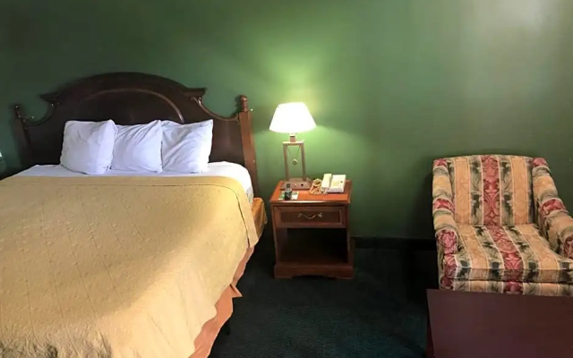 Travelers Inn