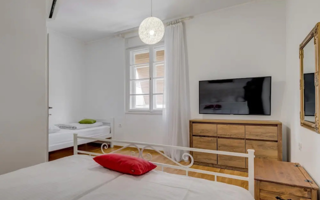 Classy Apartment w Terrace in the Heart of Split