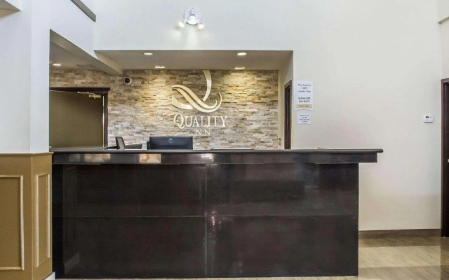 Days Inn by Wyndham Barrie
