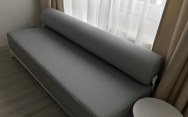 Hotel 83
