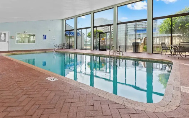 Seaside Beach & Racquet Club 1115