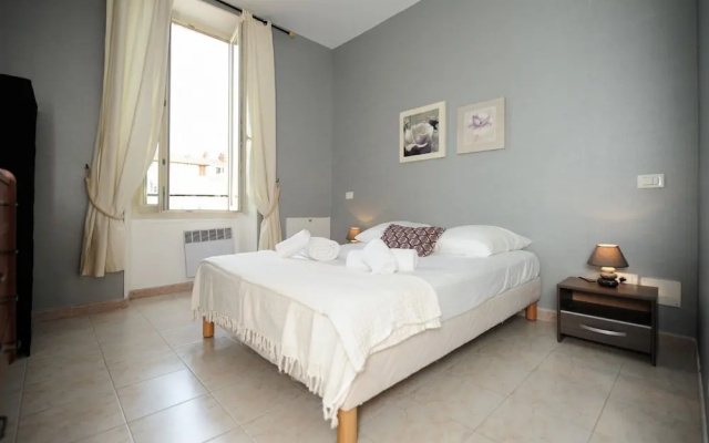 Easy Flat - Five Stars Holiday House
