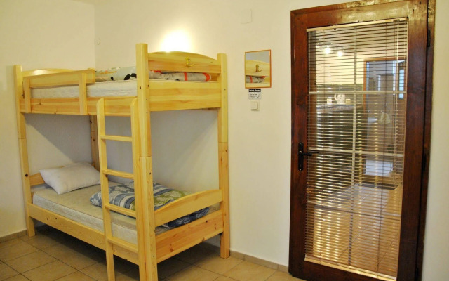 Hostel 10 Coins