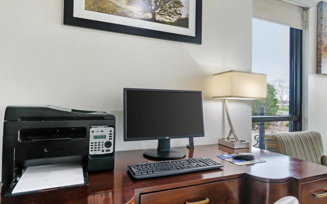 Best Western Brookfield
