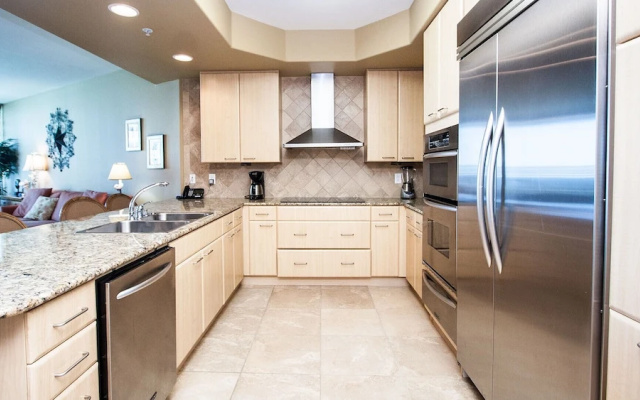 Bayside Condo With Spacious Balcony - Unit Crd0201