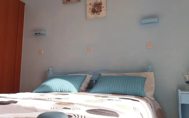 Maria's Apartments