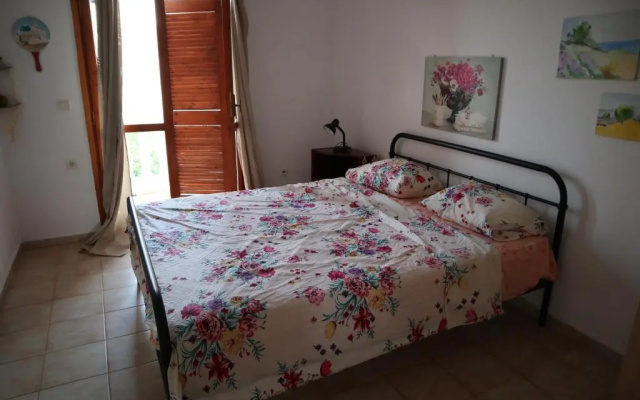 Apartment 45m2 with 2 balconies near the beach