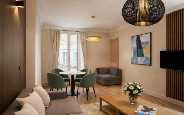 Premium family apartments for 5 near Champs-Élysées