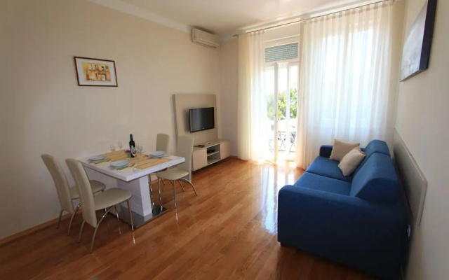 Apartment Laura