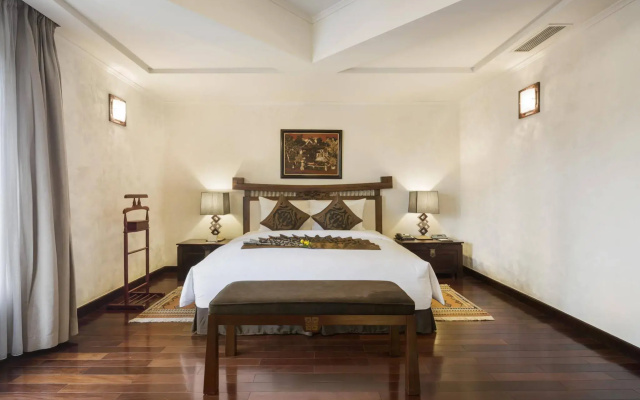 Rex Hotel