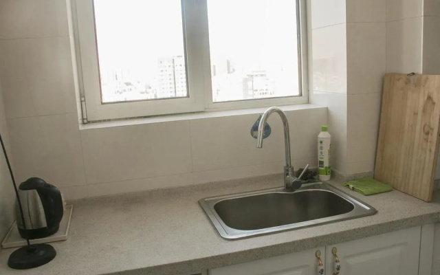Yiyaju Hotel Apartment Qingdao 7080 Central Square