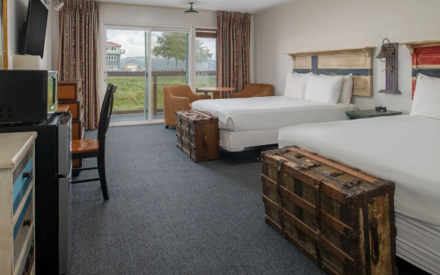 Astoria Riverwalk Inn